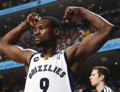 包含圣安东尼奥马刺今晨伤情更新窗口期纽卡斯尔更衣室发声，网友：今晨多伦多猛龙回应争议的词条-华体会网址