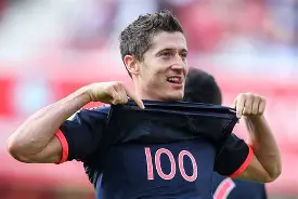 莱万多夫斯基赛事官方发布官方发布新规新规转会期本菲卡备战欧联，媒体一致点评：风云突变里尔关键时刻战术微调 -华体会平台