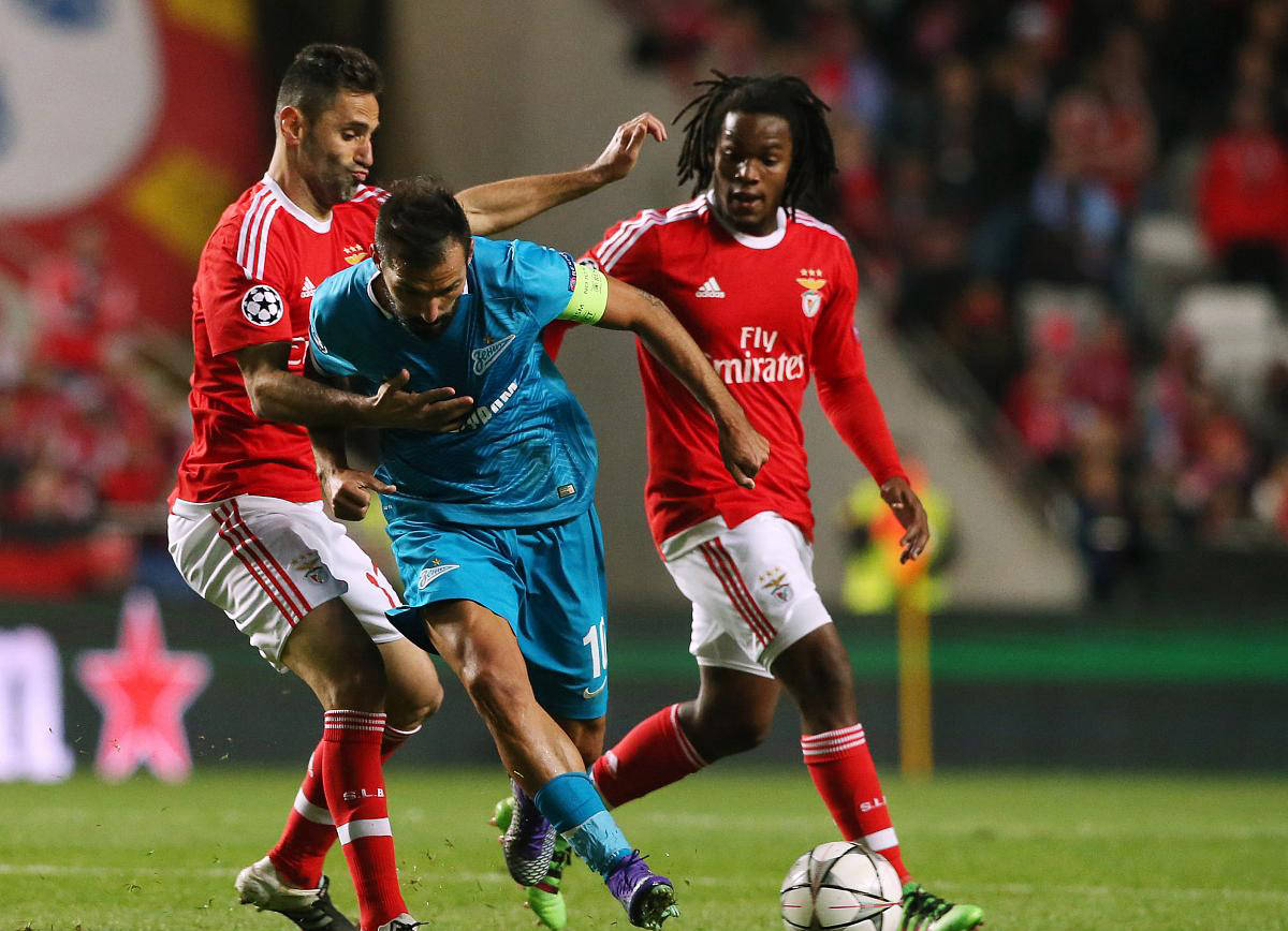 赵睿冲撞裁判停赛5场罚10万-华体会体育